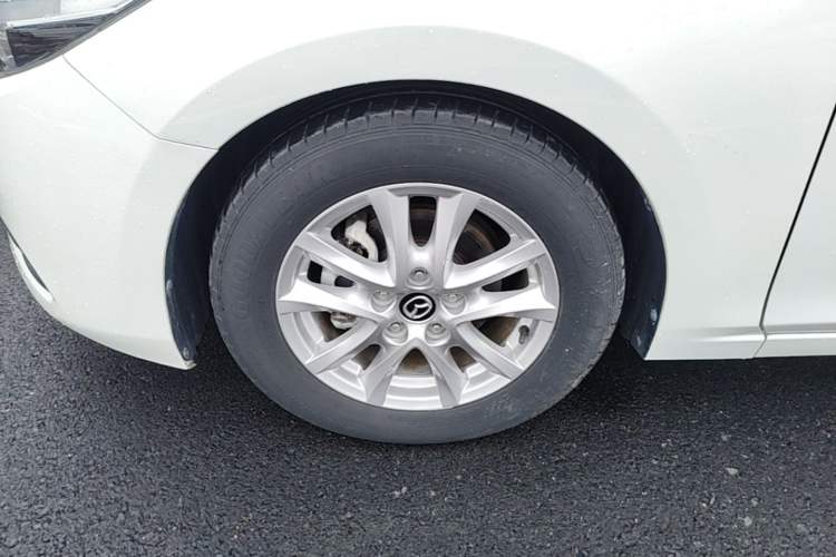 Used Mazda 3 Axela 2017 Sedan 1.5L Automatic Comfort Model Emission Standard China V Left Front Wheel Hub