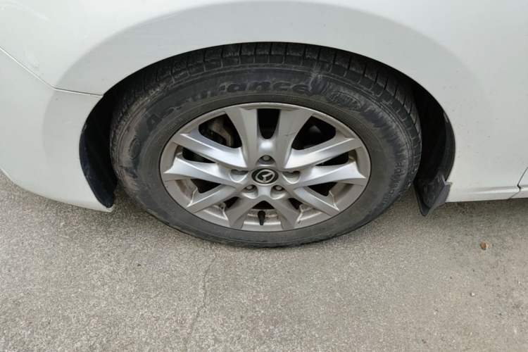 Used Mazda 3 Axela 2017 Sedan 1.5L Manual Comfort Model Emission Standard China V Left Front Wheel Hub