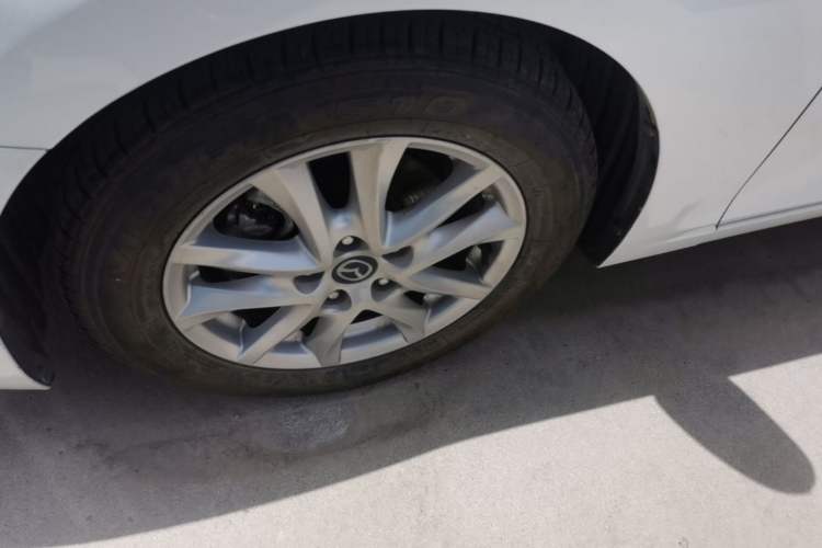 Used Mazda 3 Axela 2017 Sedan 1.5L Automatic Luxury Model Emission Standard China V Left Front Wheel Hub