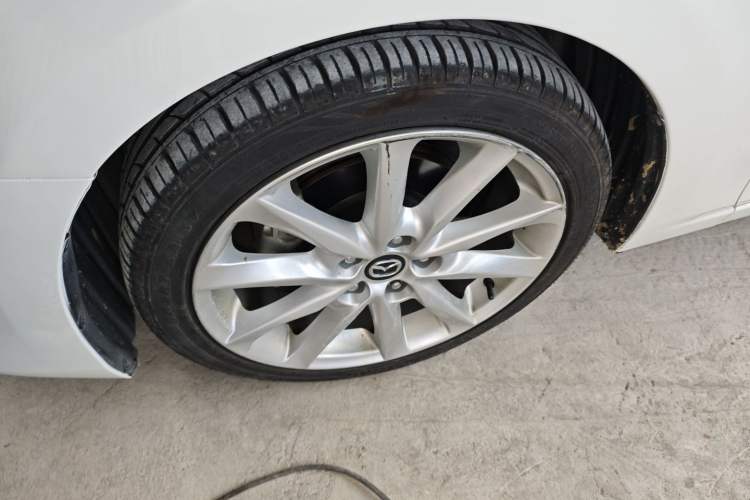 Used Mazda 3 Axela 2017 Sedan 2.0L Automatic Flagship Model China V Standard Left Front Wheel Hub
