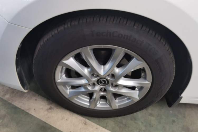 Used Mazda 3 Axela 2017 Sedan 1.5L Automatic Comfort Model Emission Standard China V Left Front Wheel Hub