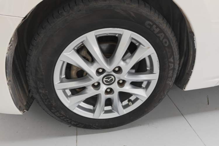 Used Mazda 3 Axela 2017 Sedan 1.5L Automatic Luxury Model Emission Standard China V Left Front Wheel Hub