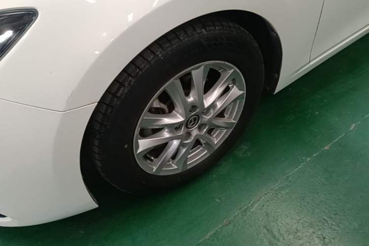 Used Mazda 3 Axela 2017 Sedan 1.5L Automatic Luxury Model Emission Standard China V Left Front Wheel Hub