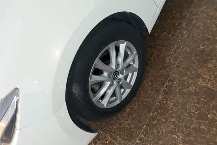 Used Mazda 3 Axela 2017 Sedan 1.5L Automatic Comfort Model Emission Standard China V Left Front Wheel Hub