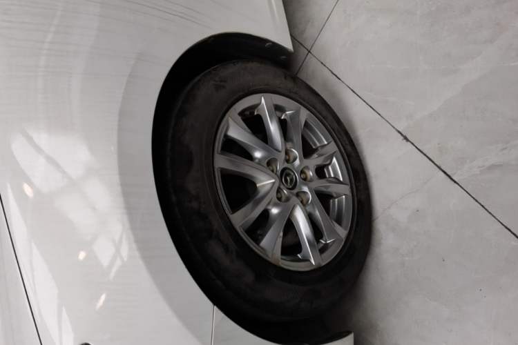 Used Mazda 3 Axela 2017 Sedan 1.5L Automatic Comfort Model Emission Standard China V Left Front Wheel Hub