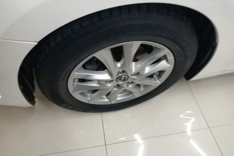 Used Mazda 3 Axela 2017 Sedan 1.5L Automatic Luxury Model Emission Standard China V Left Front Wheel Hub