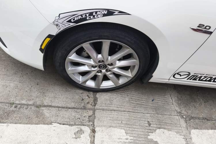 Used Mazda 3 Axela 2017 Sedan 2.0L Automatic Prestige Model China VI Standard Left Front Wheel Hub