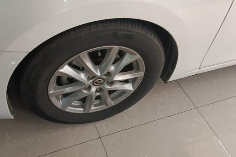 Used Mazda 3 Axela 2017 Hatchback 1.5L Automatic Comfort Model Emission Standard China V Left Front Wheel Hub