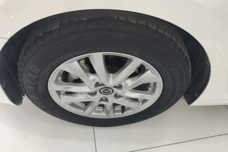 Used Mazda 3 Axela 2017 Sedan 1.5L Automatic Luxury Model Emission Standard China V Left Front Wheel Hub