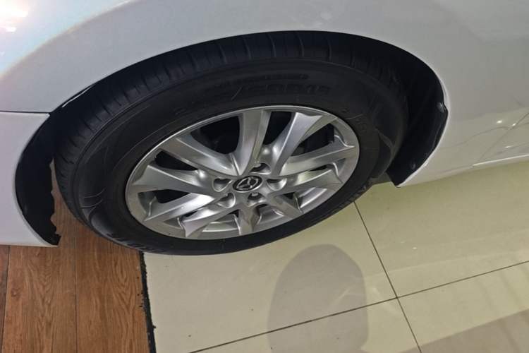 Used Mazda 3 Axela 2017 Sedan 1.5L Automatic Luxury Model Emission Standard China V Left Front Wheel Hub