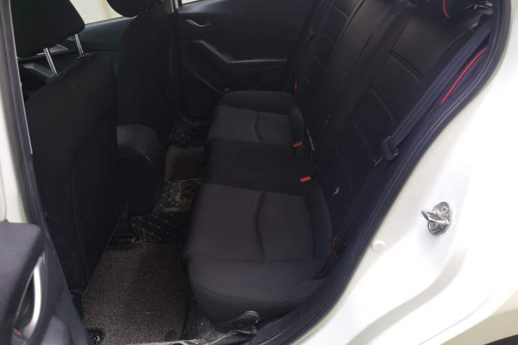 Used Mazda 3 Axela 2017 Sedan 1.5L Automatic Comfort Model Emission Standard China V Left Rear Seat