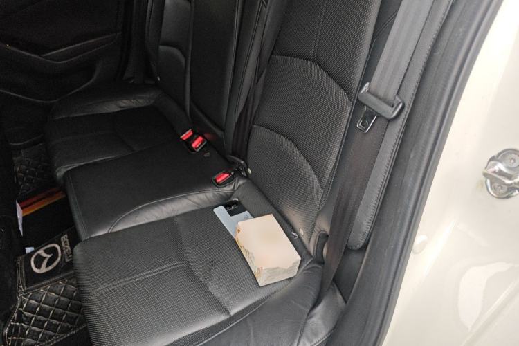 Used Mazda 3 Axela 2017 Sedan 2.0L Automatic Prestige Model China VI Standard Left Rear Seat
