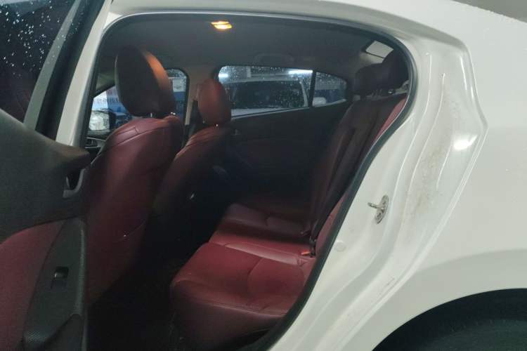 Used Mazda 3 Axela 2017 Sedan 1.5L Automatic Comfort Model China VI Standard Left Rear Seat