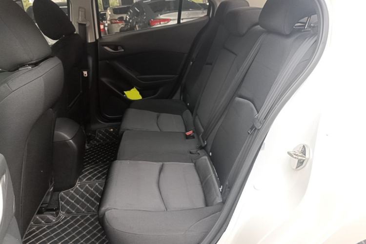 Used Mazda 3 Axela 2017 Sedan 1.5L Automatic Comfort Model Emission Standard China V Left Rear Seat