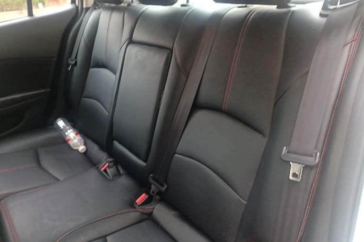 Used Mazda 3 Axela 2017 Sedan 1.5L Automatic Comfort Model China VI Standard Left Rear Seat