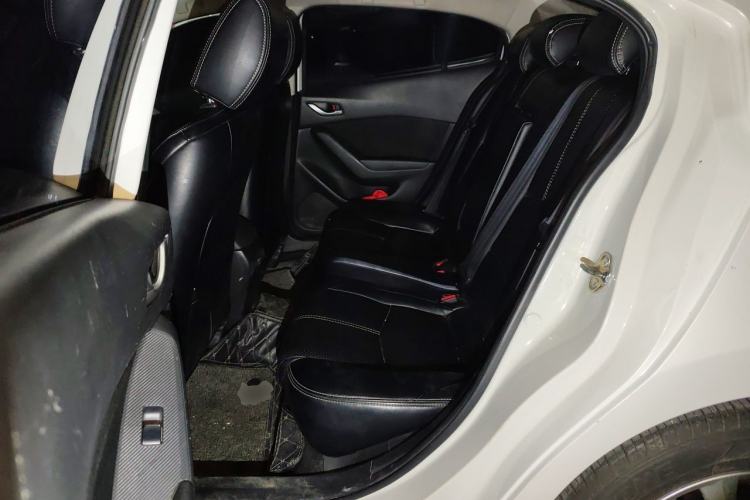 Used Mazda 3 Axela 2017 Sedan 1.5L Automatic Comfort Model Emission Standard China V Left Rear Seat