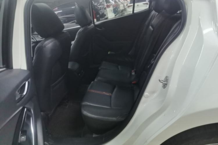 Used Mazda 3 Axela 2017 Sedan 1.5L Automatic Luxury Model Emission Standard China V Left Rear Seat