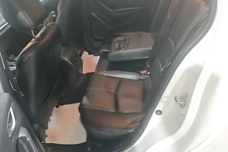 Used Mazda 3 Axela 2017 Sedan 1.5L Automatic Luxury Model Emission Standard China V Left Rear Seat