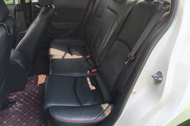 Used Mazda 3 Axela 2017 Sedan 1.5L Manual Comfort Model Emission Standard China V Left Rear Seat