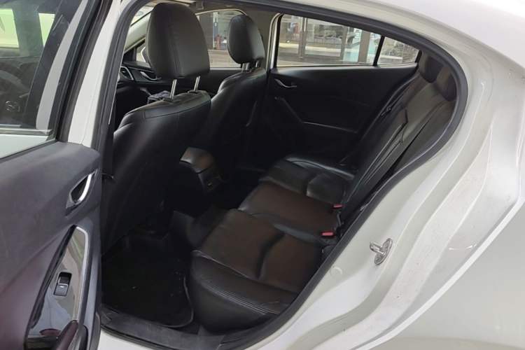 Used Mazda 3 Axela 2017 Sedan 1.5L Automatic Prestige Model China V Standard Left Rear Seat