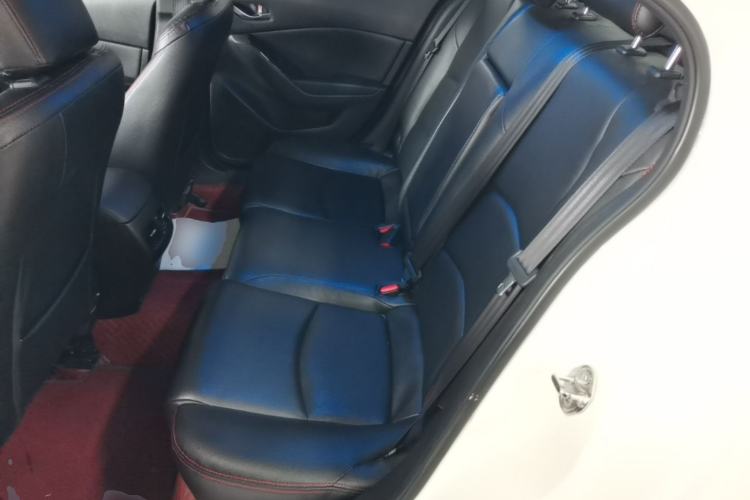 Used Mazda 3 Axela 2017 Sedan 1.5L Automatic Luxury Model Emission Standard China V Left Rear Seat