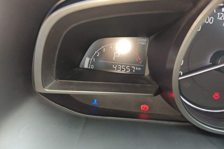 Used Mazda 3 Axela 2017 Sedan 1.5L Automatic Luxury Model Emission Standard China V Odometer Close Up