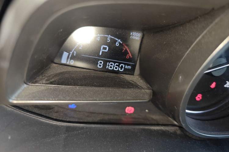 Used Mazda 3 Axela 2017 Sedan 1.5L Automatic Luxury Model China VI Standard Odometer Close Up