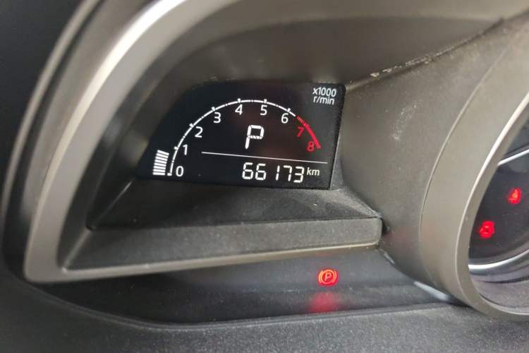 Used Mazda 3 Axela 2017 Sedan 1.5L Automatic Comfort Model China VI Standard Odometer Close Up
