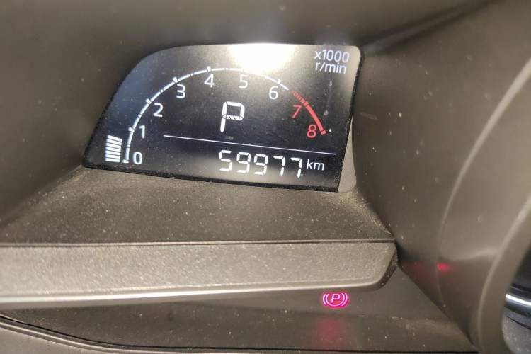 Used Mazda 3 Axela 2017 Sedan 1.5L Automatic Luxury Model China VI Standard Odometer Close Up