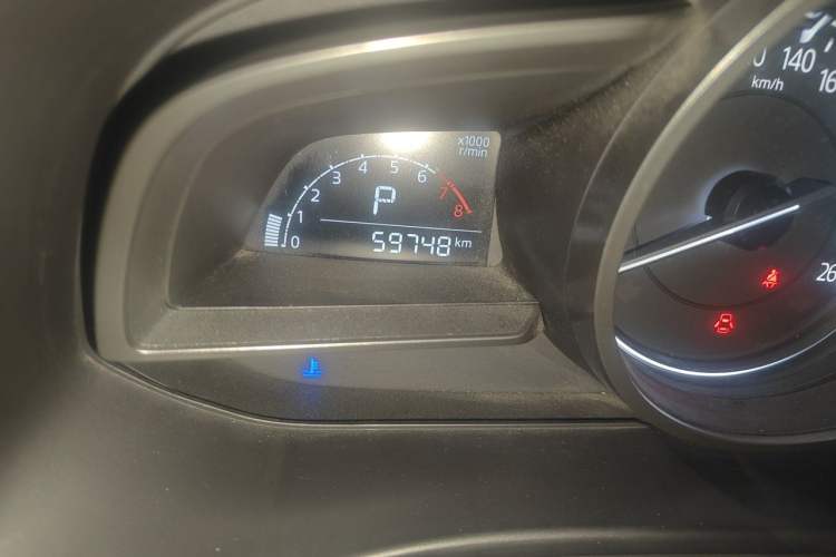 Used Mazda 3 Axela 2017 Sedan 1.5L Automatic Comfort Model Emission Standard China V Odometer Close Up