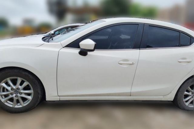 Used Mazda 3 Axela 2017 Sedan 1.5L Automatic Comfort Model Emission Standard China V