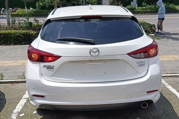 Used Mazda 3 Axela 2017 Hatchback 1.5L Automatic Luxury Model Emission Standard China V Rear