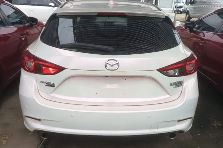 Used Mazda 3 Axela 2017 Hatchback 2.0L Automatic Sport Model China V Emission Standard Rear