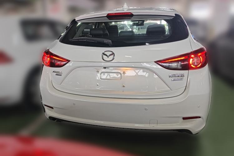 Used Mazda 3 Axela 2017 Hatchback 2.0L Automatic Sport Model China V Emission Standard Rear