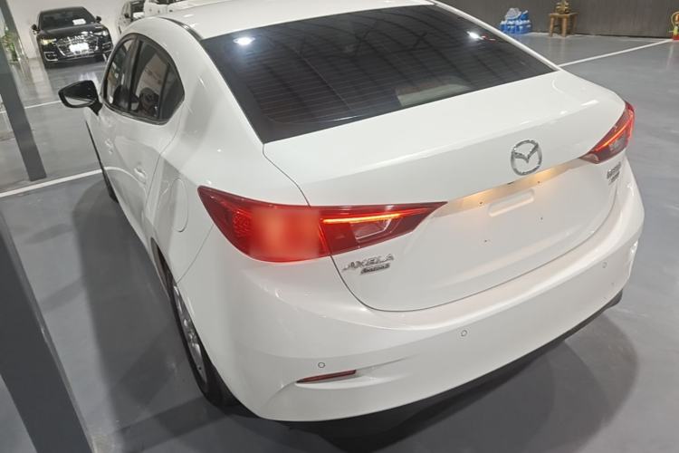 Used Mazda 3 Axela 2017 Sedan 1.5L Automatic Luxury Model Emission Standard China V Rear Left 45 Deg