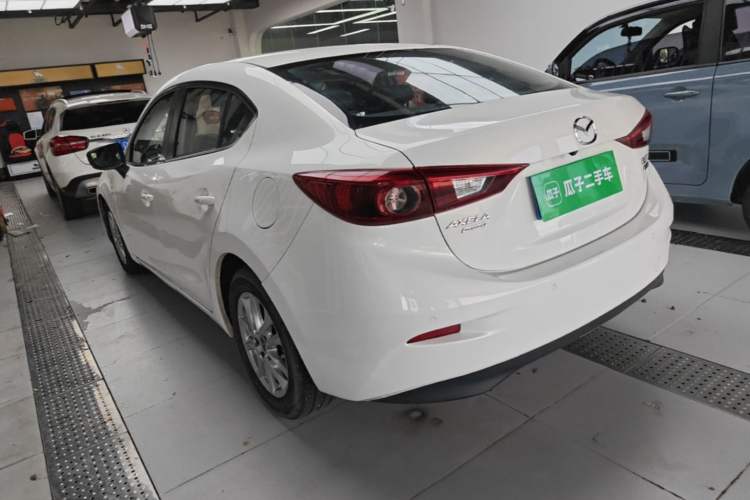 Used Mazda 3 Axela 2017 Sedan 1.5L Automatic Luxury Model Emission Standard China V Rear Left 45 Deg