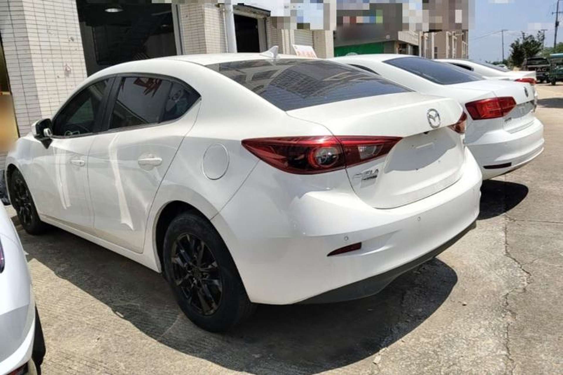 Used Mazda 3 Axela 2017 Sedan 1.5L Automatic Luxury Model Emission Standard China V Rear Left 45 Deg