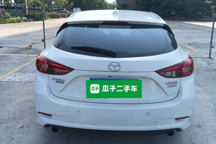 Used Mazda 3 Axela 2017 Hatchback 2.0L Automatic Luxury Model Emission Standard China V Rear