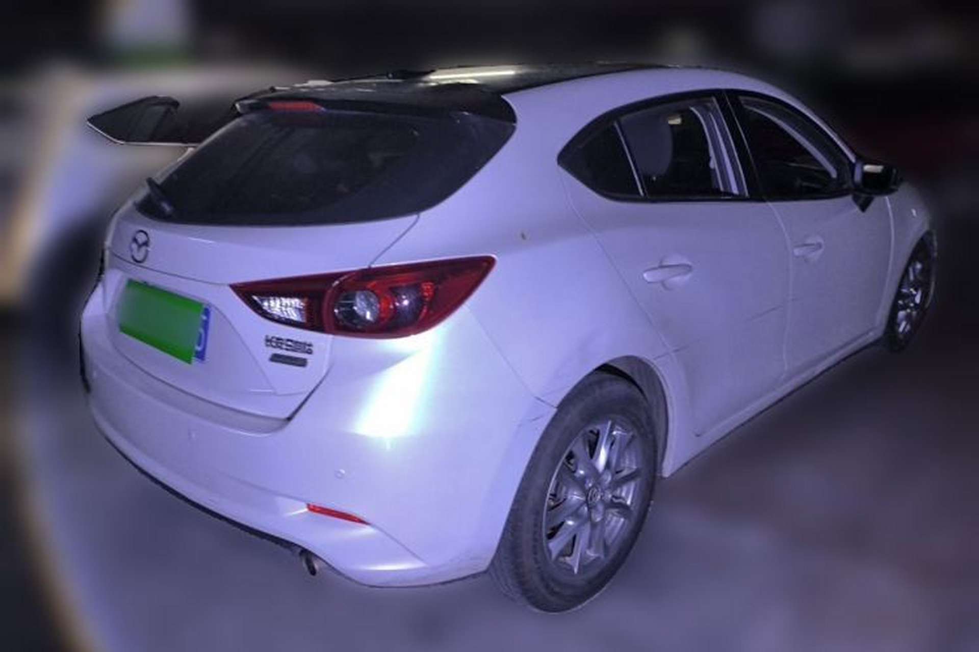 Used Mazda 3 Axela 2017 Hatchback 1.5L Automatic Luxury Model Emission Standard China V Rear Right 45 Deg