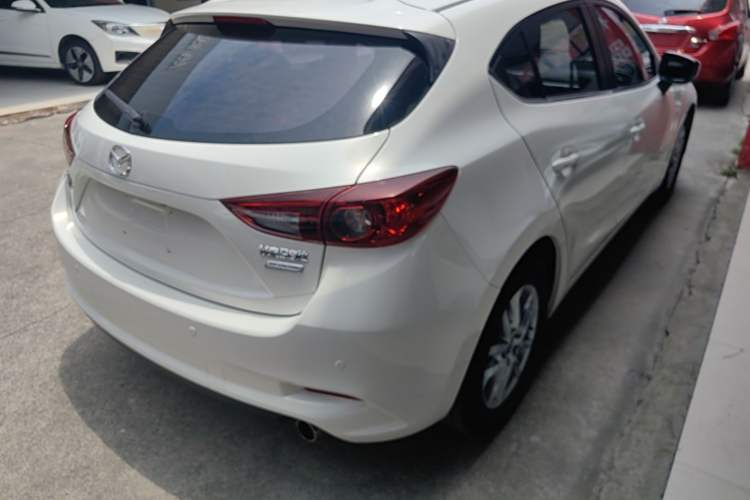Used Mazda 3 Axela 2017 Hatchback 1.5L Automatic Comfort Model Emission Standard China V Rear Right 45 Deg