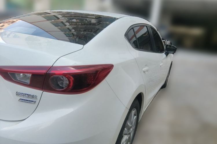 Used Mazda 3 Axela 2017 Sedan 1.5L Automatic Luxury Model Emission Standard China V Rear Right 45 Deg