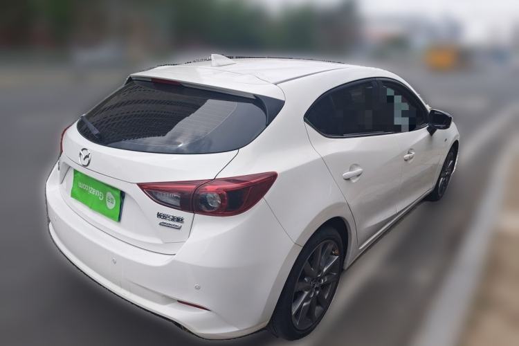 Used Mazda 3 Axela 2017 Hatchback 2.0L Automatic Sport Model China V Emission Standard Rear Right 45 Deg