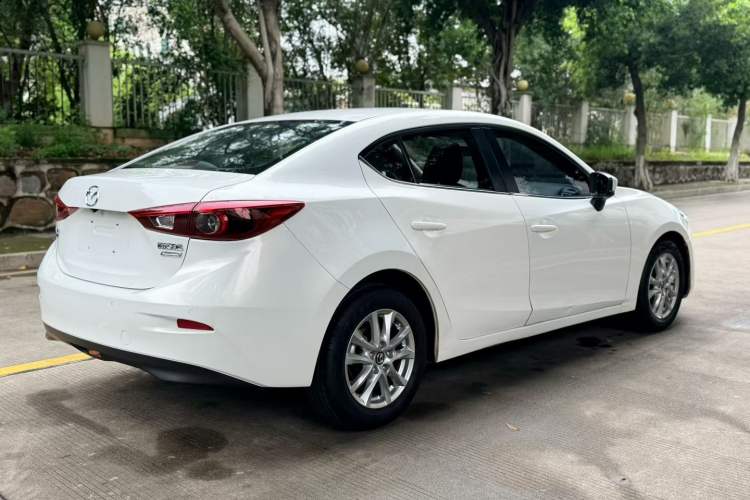 Used Mazda 3 Axela 2017 Sedan 1.5L Automatic Luxury Model Emission Standard China V Rear Right 45 Deg