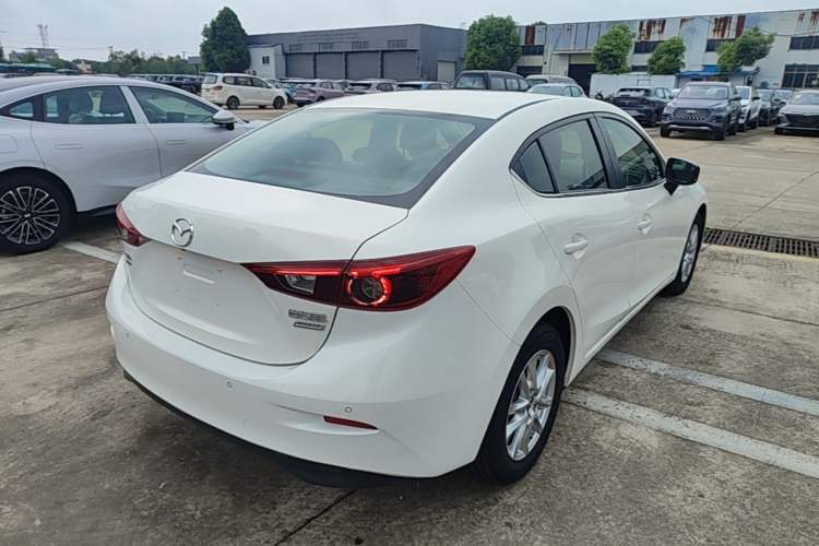 Used Mazda 3 Axela 2017 Sedan 1.5L Automatic Luxury Model Emission Standard China V Rear Right 45 Deg