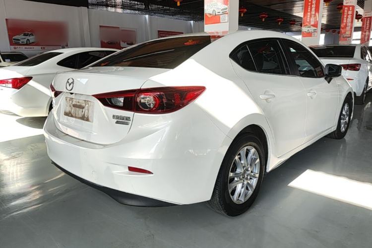 Used Mazda 3 Axela 2017 Sedan 1.5L Automatic Luxury Model Emission Standard China V Rear Right 45 Deg