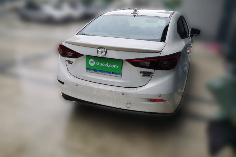 Used Mazda 3 Axela 2017 Sedan 1.5L Automatic Luxury Model China VI Standard Rear Right 45 Deg