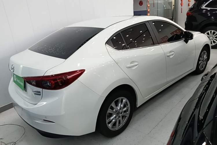 Used Mazda 3 Axela 2017 Sedan 1.5L Automatic Luxury Model Emission Standard China V Rear Right 45 Deg