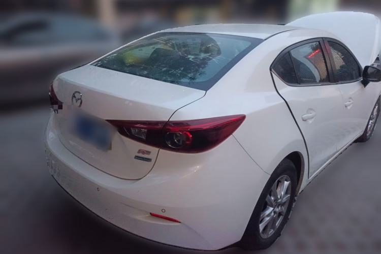 Used Mazda 3 Axela 2017 Sedan 1.5L Automatic Luxury Model Emission Standard China V Rear Right 45 Deg