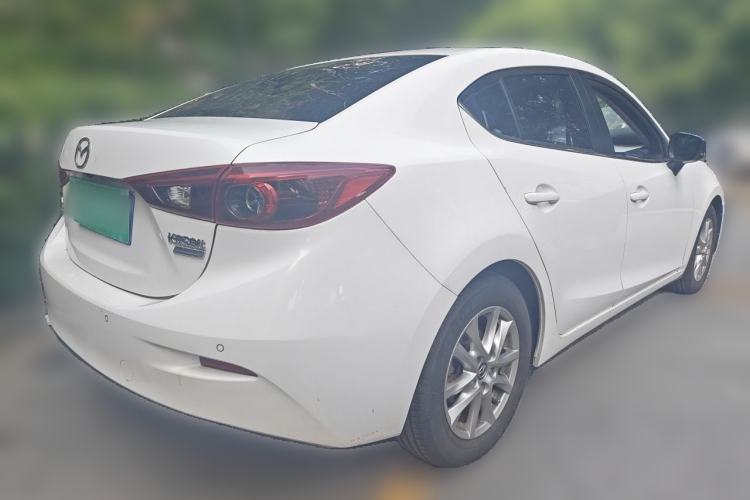 Used Mazda 3 Axela 2017 Sedan 1.5L Automatic Luxury Model Emission Standard China V Rear Right 45 Deg
