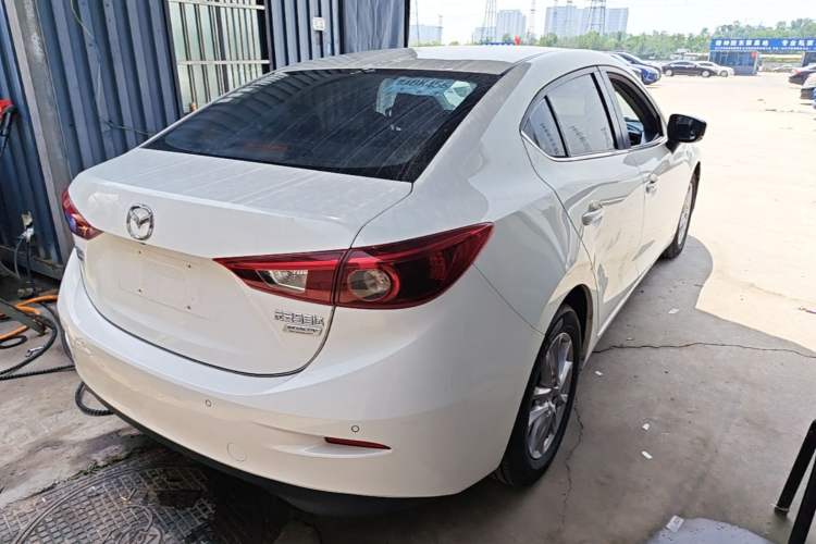 Used Mazda 3 Axela 2017 Sedan 1.5L Automatic Luxury Model Emission Standard China V Rear Right 45 Deg